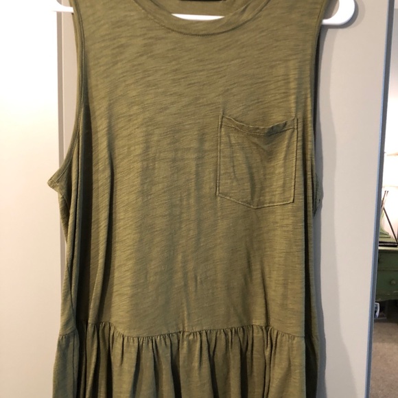 Harlowe & Graham Tops - Olive Ruffle Tank - NWOT